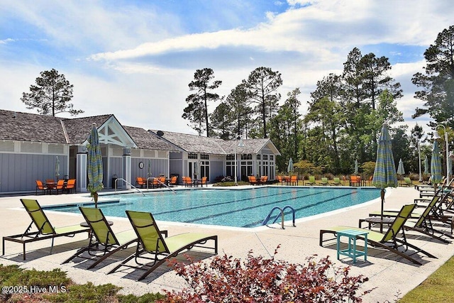 1115 Eldora Ct, Leland, NC 28451 - community pool with a patio