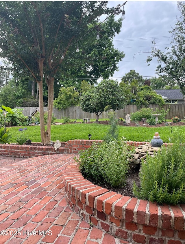 661 Main St, Swansboro, NC 28584 - view of patio / terrace