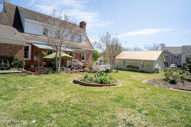 view of yard featuring a patio