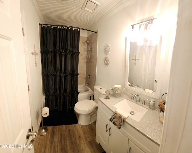 3206 Deer Path Cir, New Bern, NC 28560 - full bath with wood finished floors, shower / bath combo with shower curtain, toilet, vanity, and crown molding