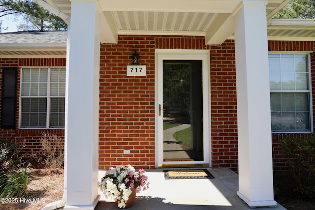 717 Chancery Ln, Aberdeen, NC 28315 - view of exterior entry with brick siding