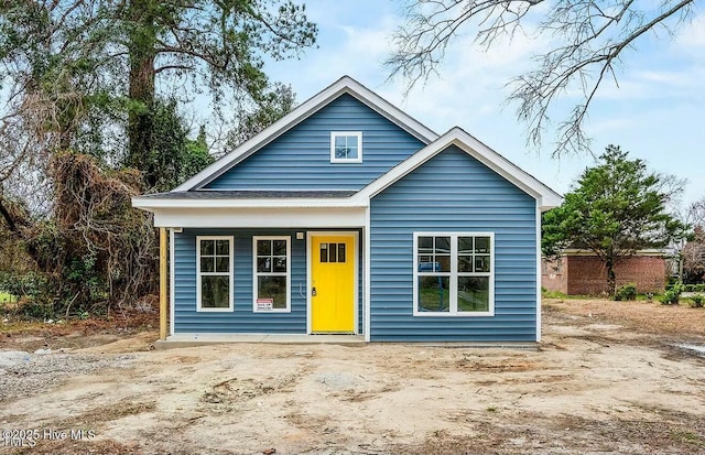 view of front facade with a porch