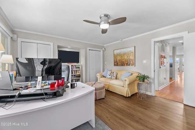 23 Batts Hill Rd, New Bern, NC 28562 - living area featuring ceiling fan, wood finished floors, a desk, crown molding, and baseboards
