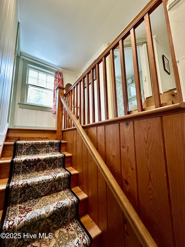 204 N Granville St, Edenton, NC 27932 - view of stairs