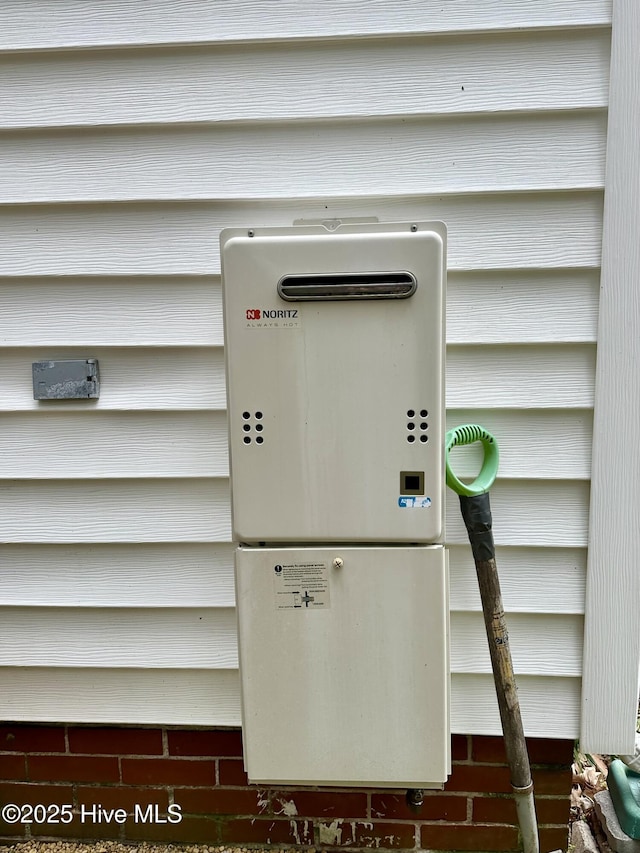 204 N Granville St, Edenton, NC 27932 - exterior details with water heater
