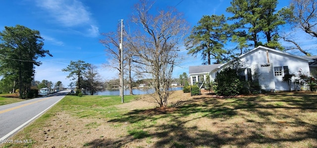 6693 NC-92, Bath, NC 27808 - view of yard with a water view