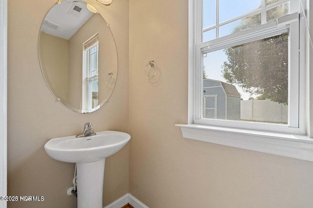 bathroom with baseboards