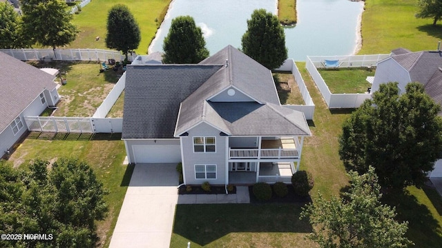 bird's eye view with a water view