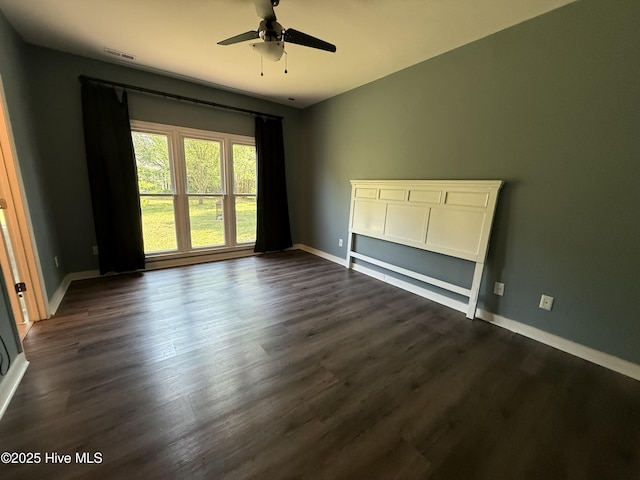 1123 Mill Run Rd, Sneads Ferry, NC 28460 - interior space with baseboards, dark wood finished floors, and visible vents