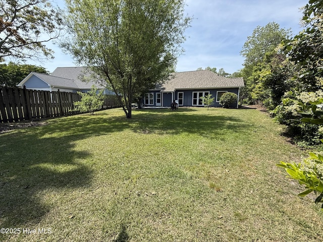 1123 Mill Run Rd, Sneads Ferry, NC 28460 - view of yard with fence