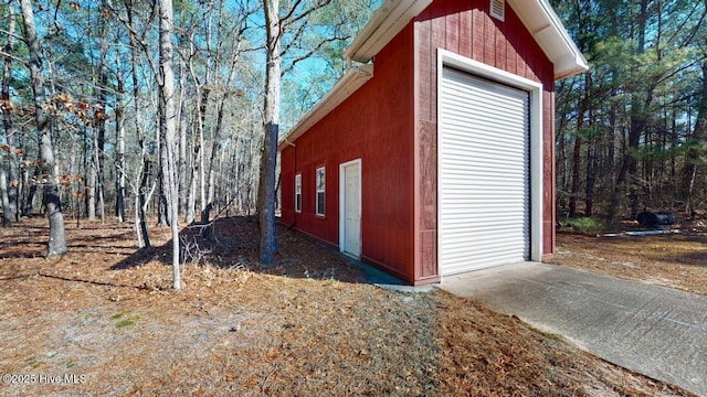 view of outbuilding with an outbuilding