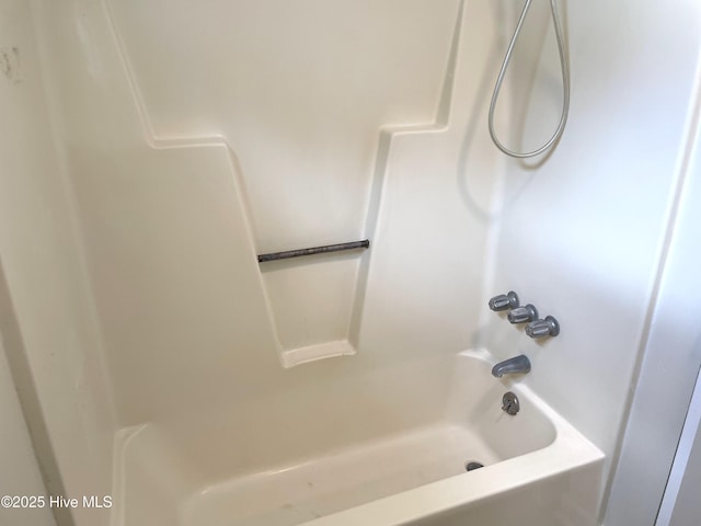 142 Witten Cir Unit A, Havelock, NC 28532 - bathroom with washtub / shower combination