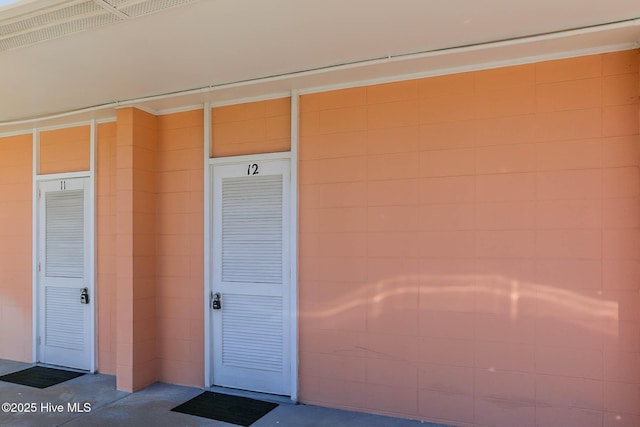 view of entrance to property