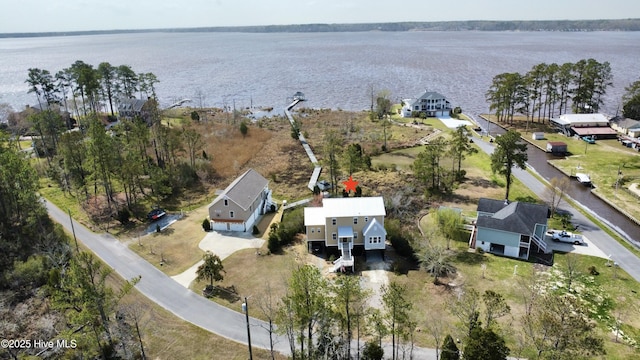 bird's eye view with a water view