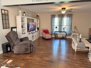 2170 Ash Little River Rd NW, Ash, NC 28420 - kitchen featuring tile patterned floors, stainless steel appliances, light countertops, a sink, and a peninsula