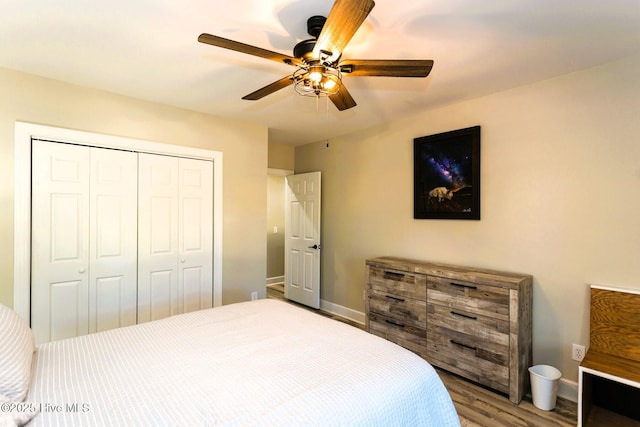 86 Sakonnet Trl, Pinehurst, NC 28374 - bedroom featuring wood finished floors, a closet, ceiling fan, and baseboards