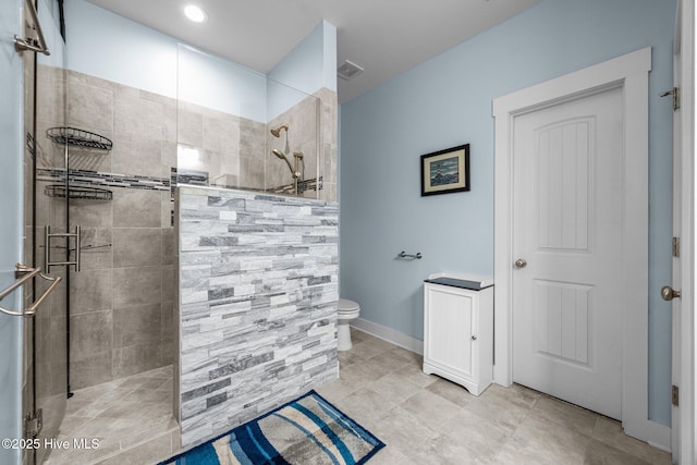 442 Crows Nest Ln, Sneads Ferry, NC 28460 - full bathroom with a tile shower, toilet, and baseboards