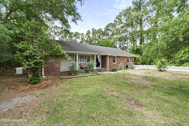211 E 11th St, Southport, NC 28461 - ranch-style home featuring brick siding