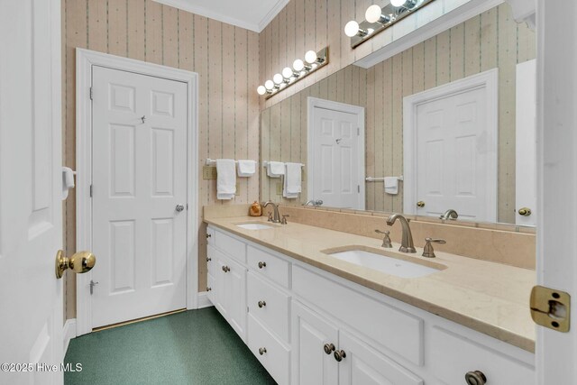 bedroom featuring baseboards, lofted ceiling, and carpet flooring