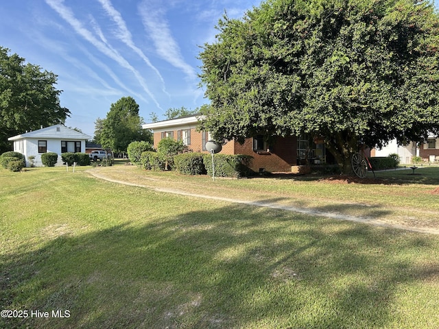 500 Rowan Rd, Clinton, NC 28328 - view of green lawn
