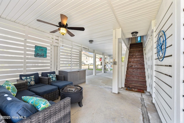 view of patio / terrace featuring an outdoor hangout area and a ceiling fan