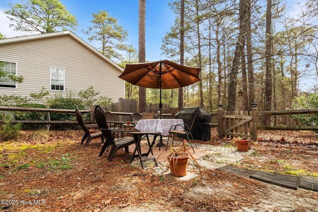 1 Vail Pl, Pinehurst, NC 28374 - back of property with entry steps, central AC, and crawl space