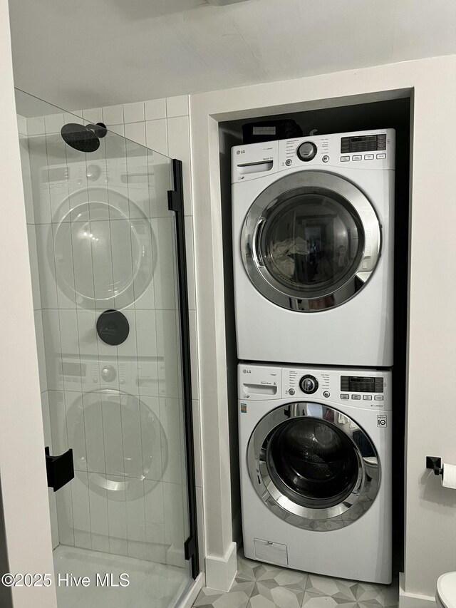 280 Sugar Gum Ln # 165, Pinehurst, NC 28374 - laundry area with stacked washer / dryer