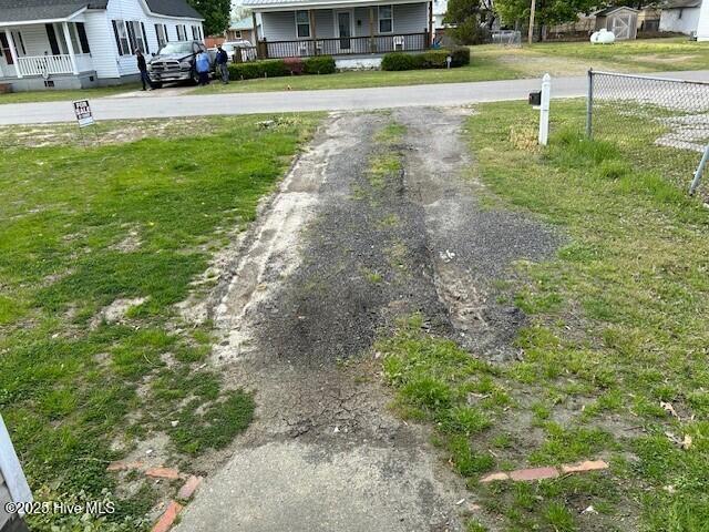 902 Johnston St, Edenton, NC 27932 - view of street