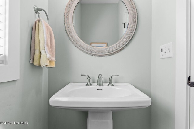 15 Station Ave, Southern Pines, NC 28387 - bathroom with a sink
