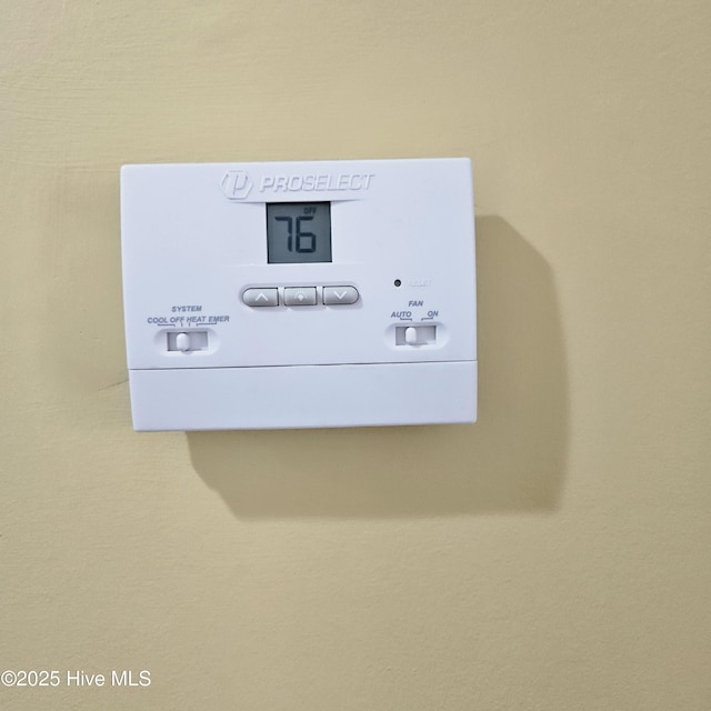 106 N Water Street 205 & 206, Wilmington, NC 28401 - view of room details