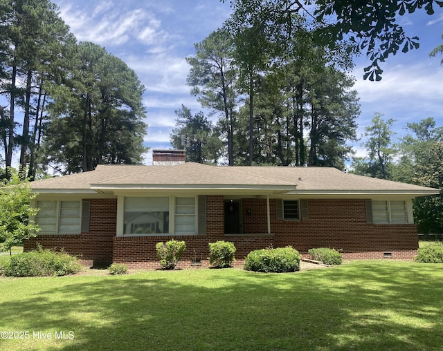 218 W Blvd, Laurinburg, NC 28352 - ranch-style house with a front yard, crawl space, and brick siding