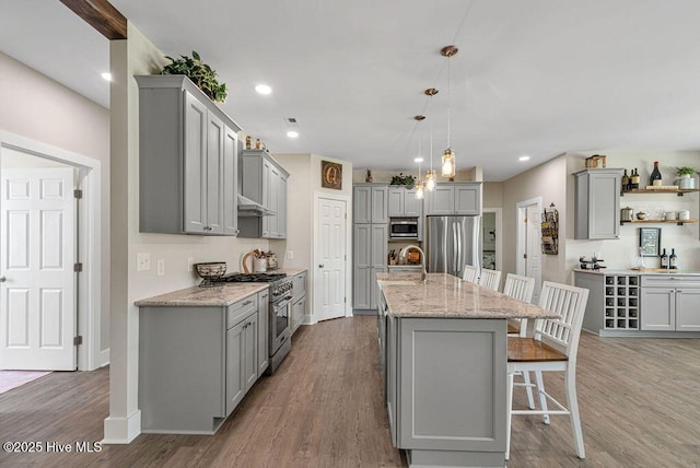 1560 White Oak River Rd, Maysville, NC 28555 - kitchen featuring gray cabinetry, stainless steel appliances, wood finished floors, and recessed lighting