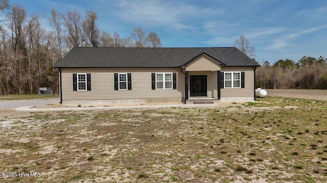 1560 White Oak River Rd, Maysville, NC 28555 - view of front of home featuring roof with shingles