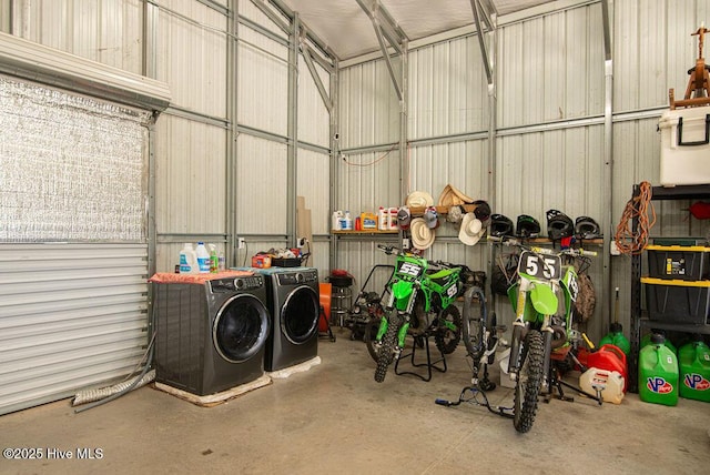 1560 White Oak River Rd, Maysville, NC 28555 - garage featuring washer and clothes dryer