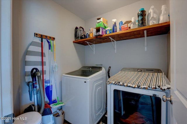 115 Kenmore Ct, New Bern, NC 28560 - washroom featuring washer / clothes dryer and laundry area