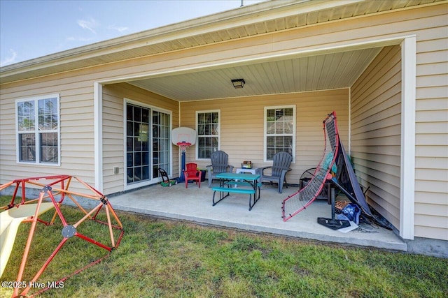 115 Kenmore Ct, New Bern, NC 28560 - view of patio