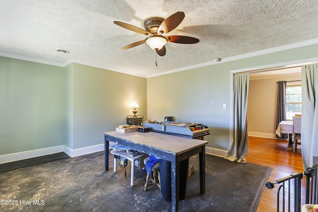 dining area featuring crown molding, a ceiling fan, a textured ceiling, baseboards, and visible vents