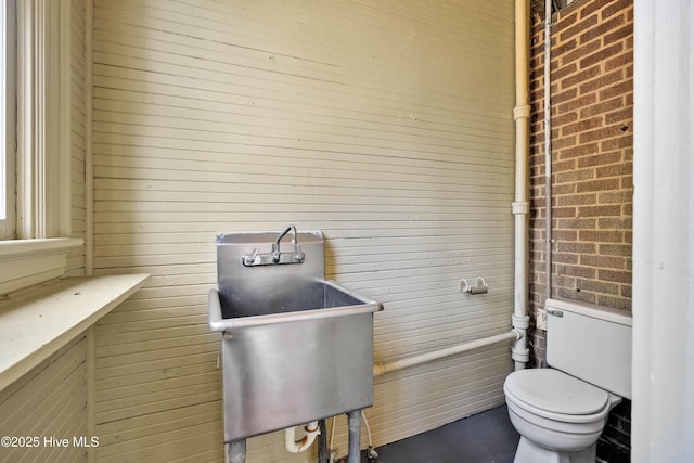 bathroom with a sink and toilet