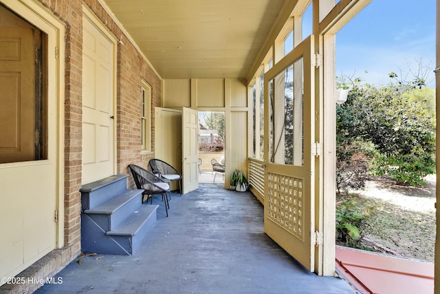 view of sunroom / solarium