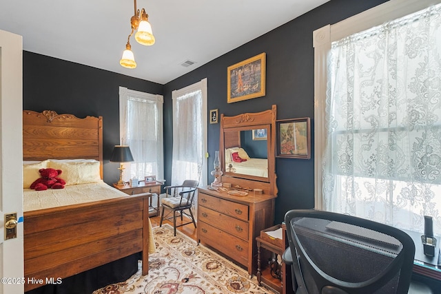 211 S 2nd St, Wilmington, NC 28401 - bedroom featuring a desk
