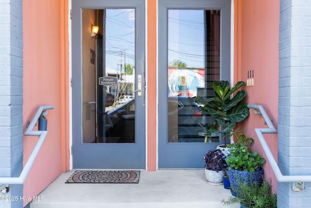 view of property entrance