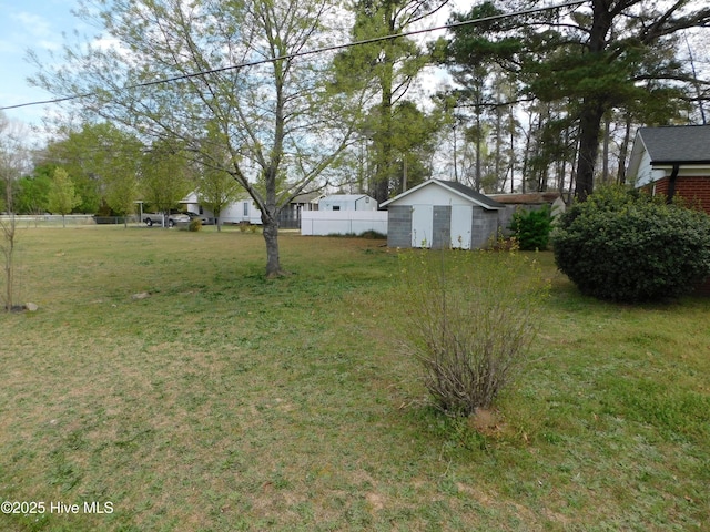 17261 Harvell Ln, Laurinburg, NC 28352 - view of yard with fence