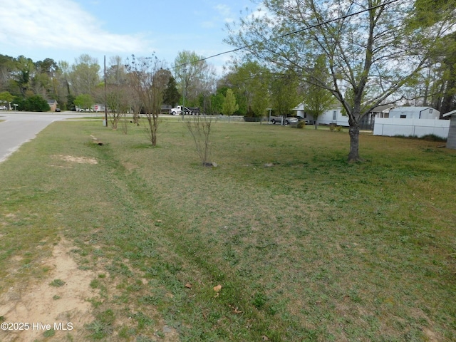 17261 Harvell Ln, Laurinburg, NC 28352 - view of yard with fence