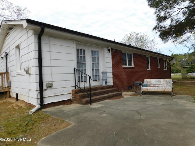 17261 Harvell Ln, Laurinburg, NC 28352 - rear view of property featuring entry steps