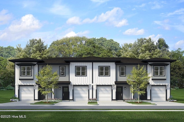 730 S Bennett St Unit 244, Southern Pines, NC 28387 - view of front of house featuring a garage and a front yard
