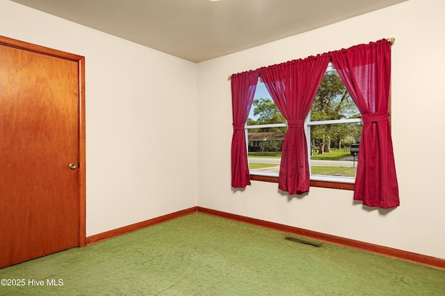 921 Greenfield Heights Blvd, Havelock, NC 28532 - carpeted empty room featuring baseboards