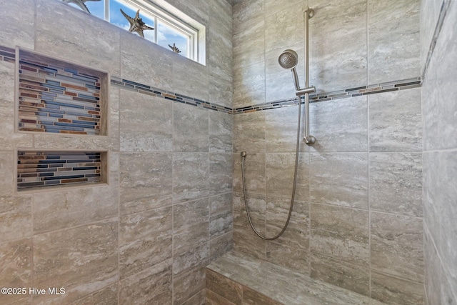 8549 Oak Abbey Trl NE, Leland, NC 28451 - bathroom with a tile shower