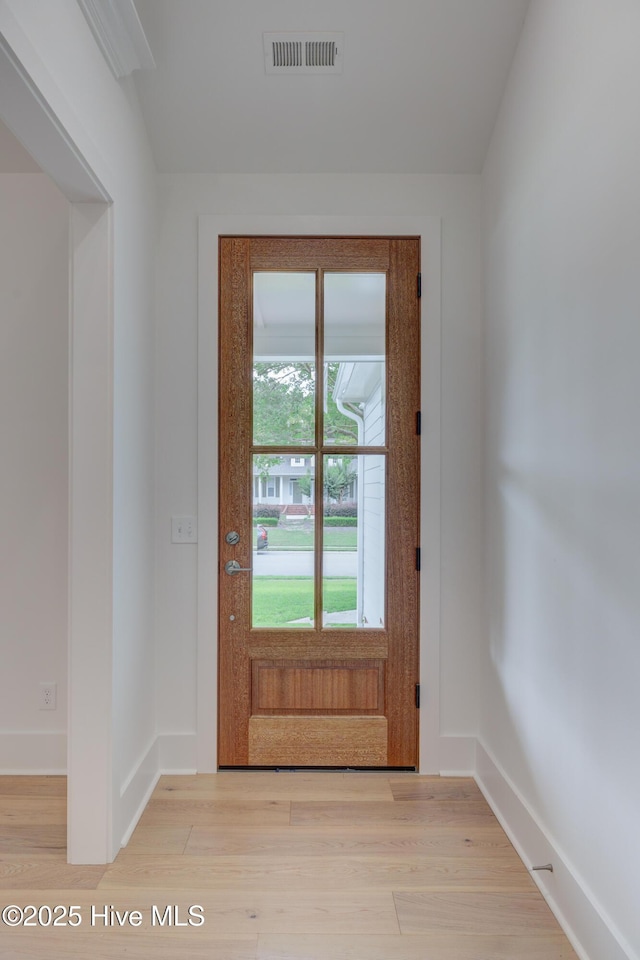 226 Bayfield Dr, Wilmington, NC 28411 - entryway featuring light wood-type flooring and baseboards