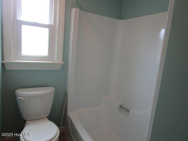 bathroom featuring toilet