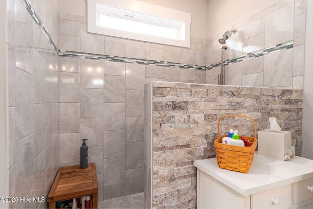 913 Wetherington Landing Rd, Stella, NC 28582 - bathroom featuring a walk in shower